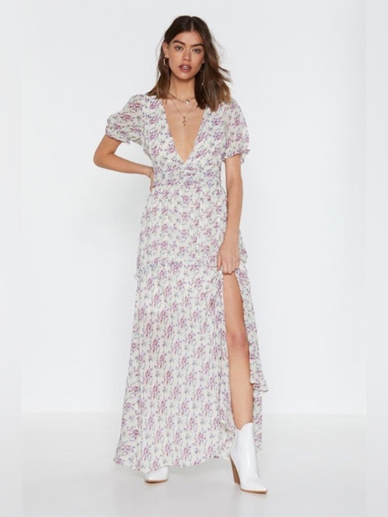 Nasty Gal Dresses & Skirts - Nasty Gal Ditsy Floral Maxi Dress V Neck Puff Sleeve Slit Size 8 in Lavender